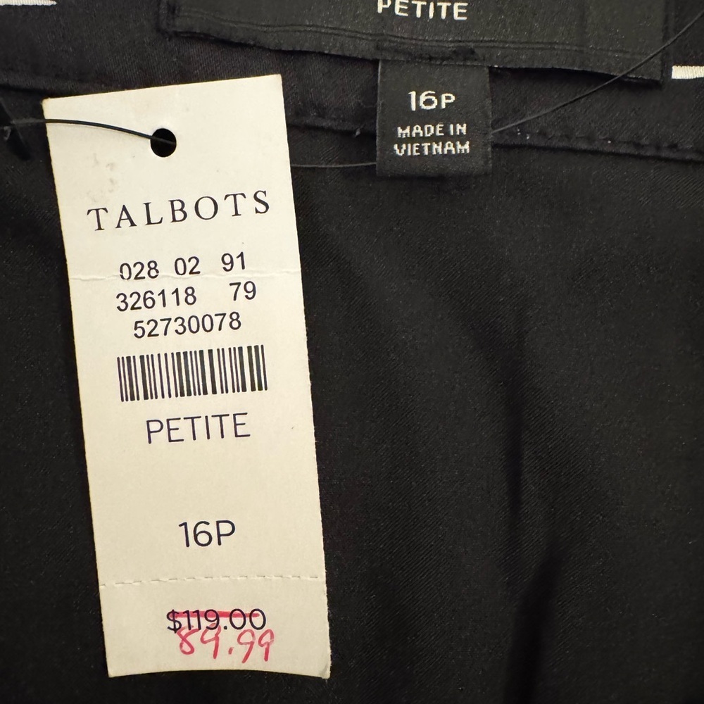 Talbots Black and White Geo Print Pleated Midi Skirt Sz 16P - Picture 3 of 5